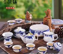 瓷都匠心，美妝雅韻 景德鎮(zhèn)玲瓏茶杯與精選化妝品推薦